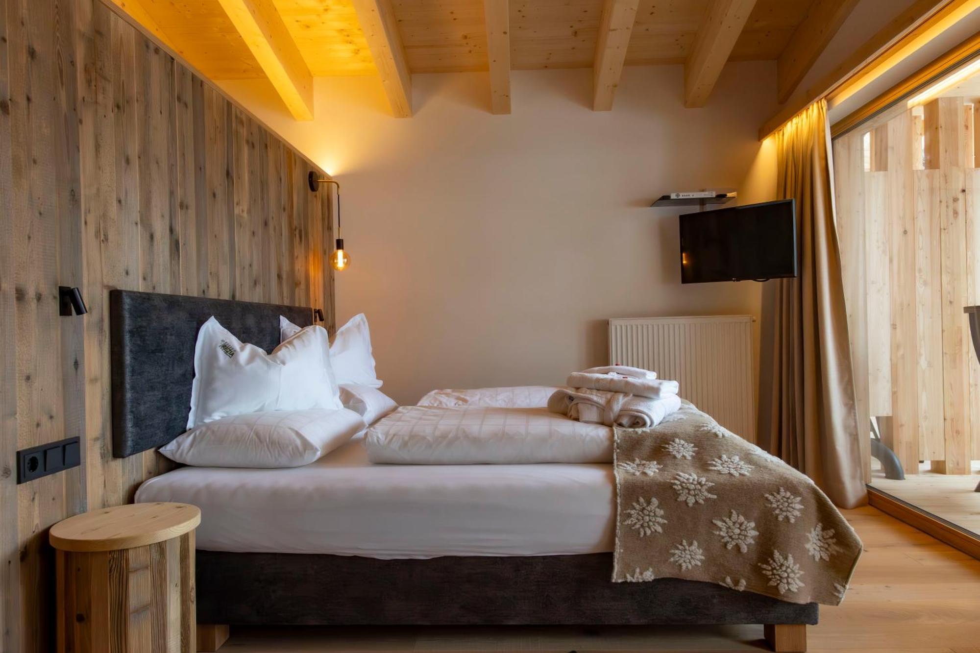 Hotel Rezia La Villa  Dış mekan fotoğraf